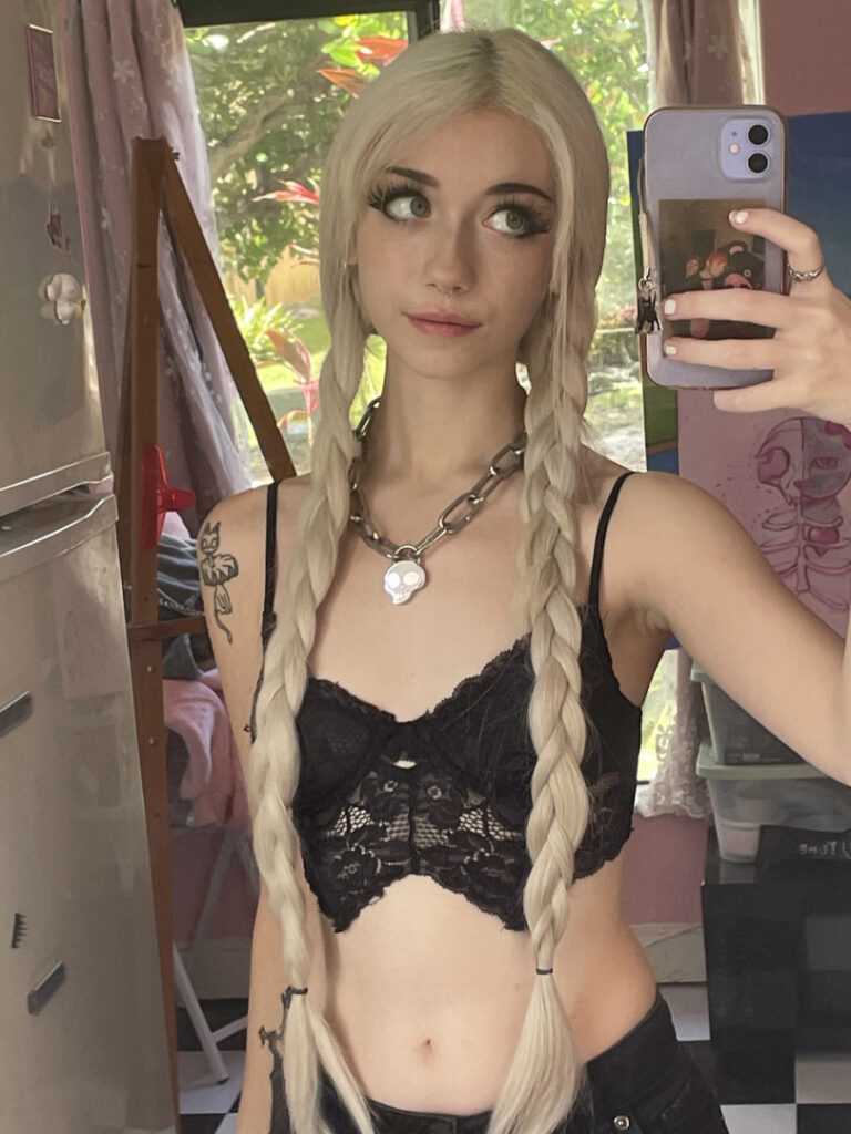 Twitch – TikTok – Iluvmeww – Nude