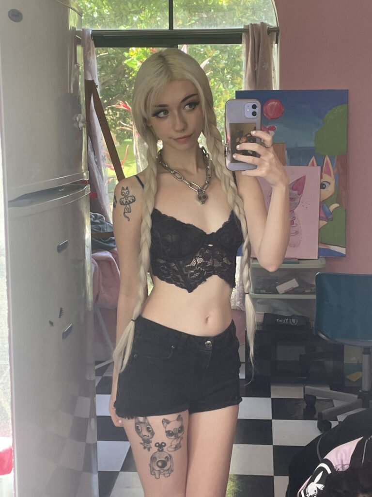 Twitch – TikTok – Iluvmeww – Nude