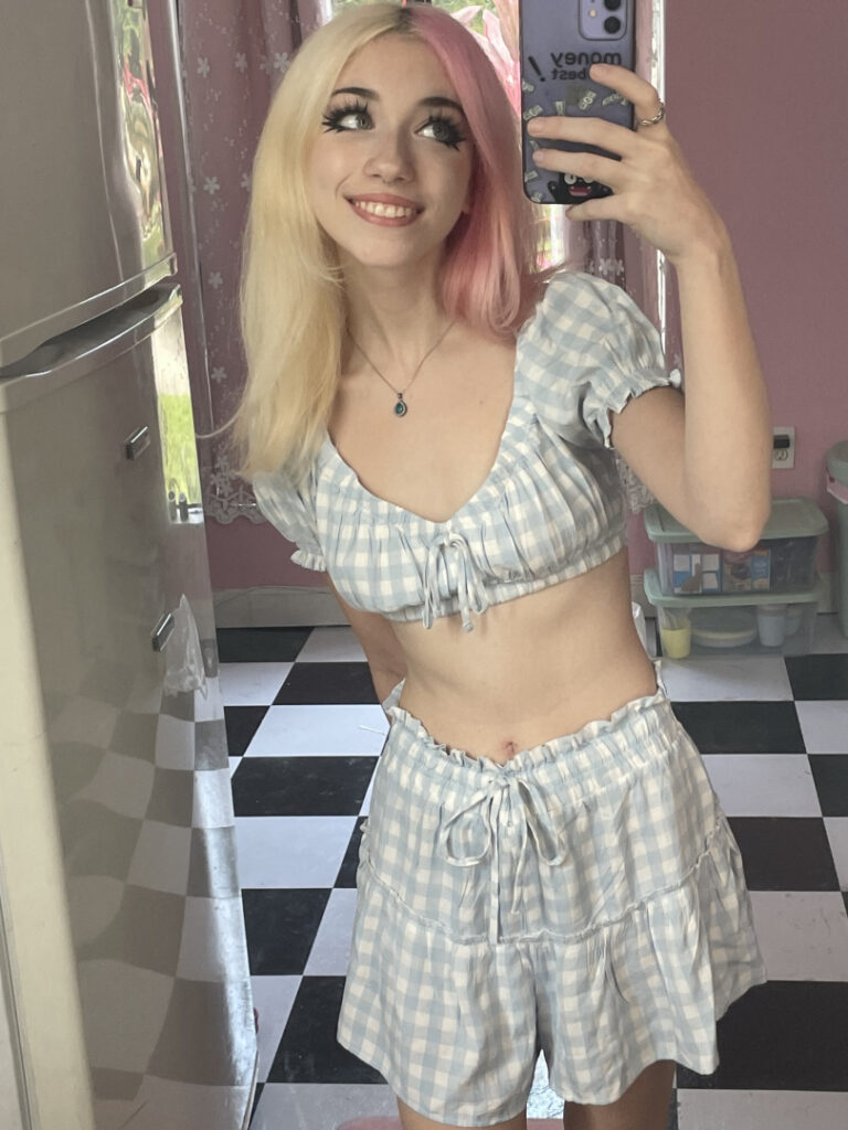 Twitch – TikTok – Iluvmeww – Nude