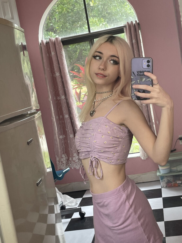 Twitch – TikTok – Iluvmeww – Nude