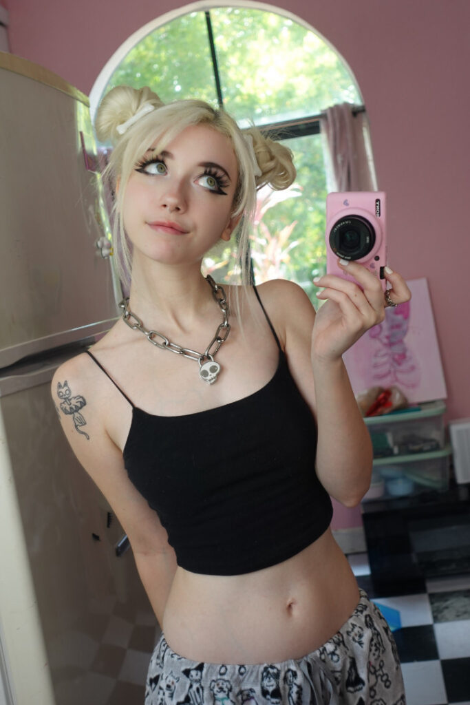 Twitch – TikTok – Iluvmeww – Nude