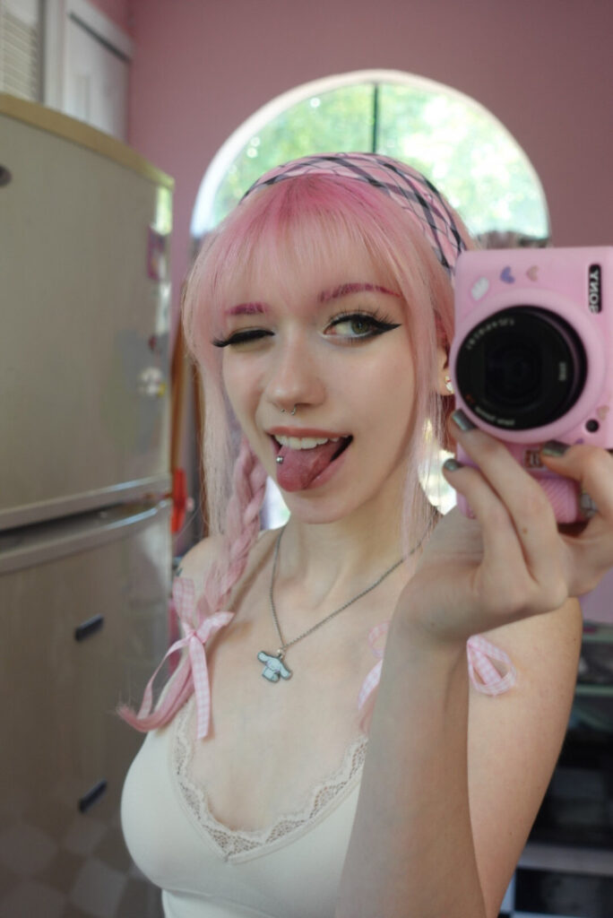 Twitch – TikTok – Iluvmeww – Nude