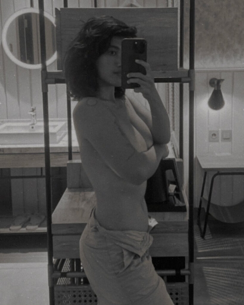 OnlyFans – Instagram – im oceanx / Oceansbabex / holleahday / imurhappiness – Nude