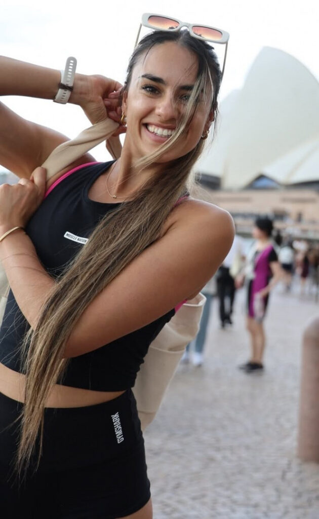 Youtube – Petite – Imogen Russell – Nude