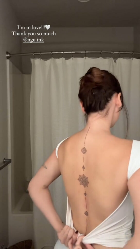 TikTok – ines.roml – Nude