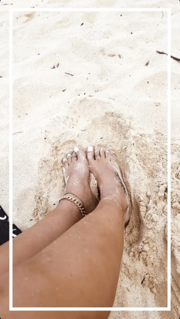 Instagram – ITZEL25_ – Nude