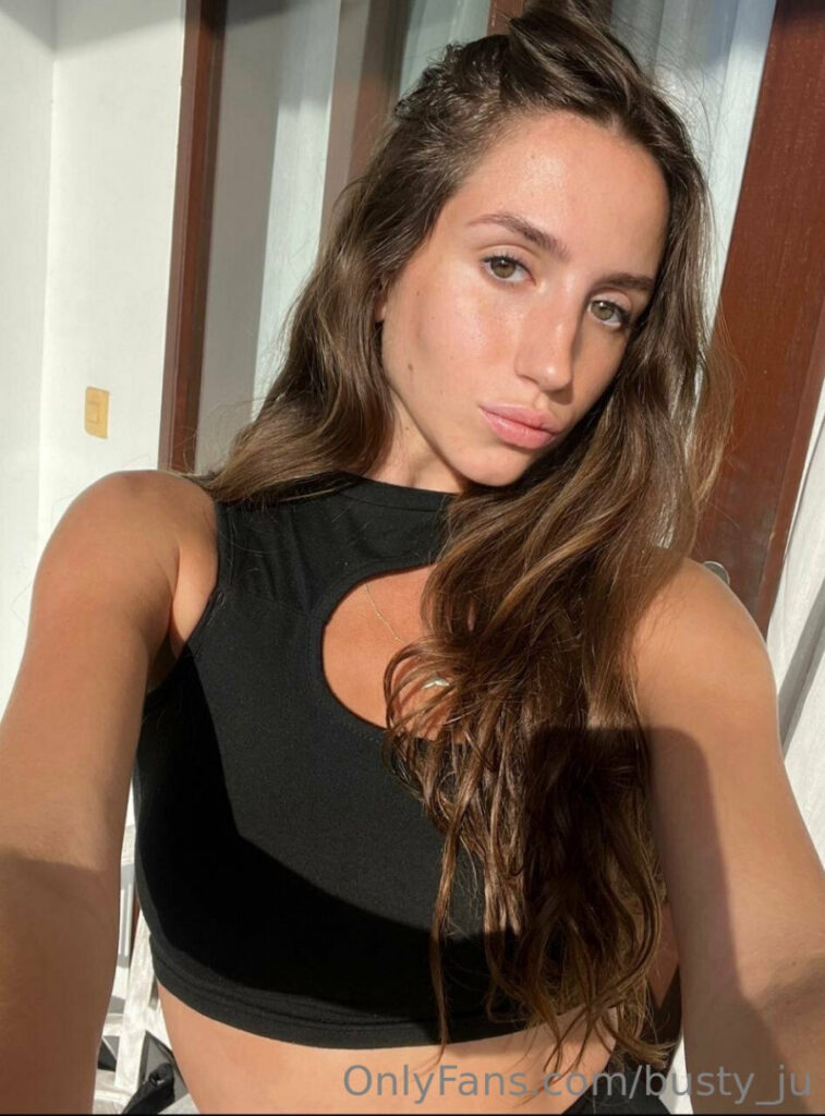 OnlyFans – Instagram – iuliagyrbu / miagirl007 / mia – Nude