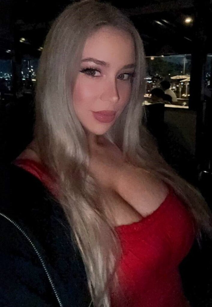 OnlyFans – Instagram – Izzy G (pnkysparkles) – Nude