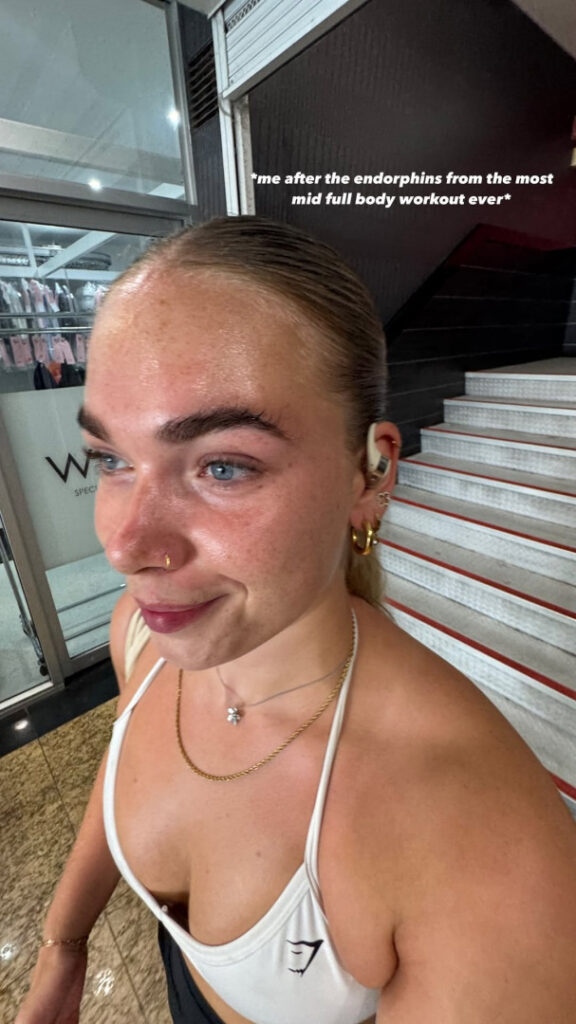 TikTok – Instagram – Izzy Swin / Izzyswin – Nude