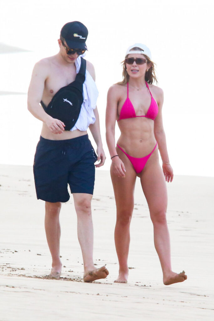 Fake – Jade Picon – Nude Leaks