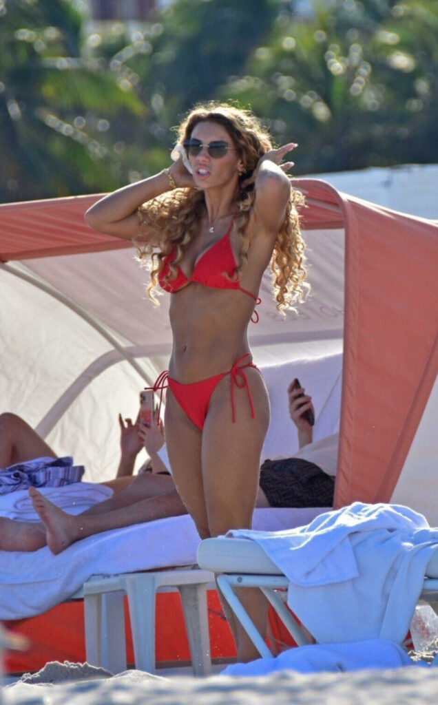 Instagram – Jena Frumes – Nude