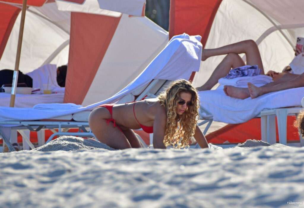 Instagram – Jena Frumes – Nude