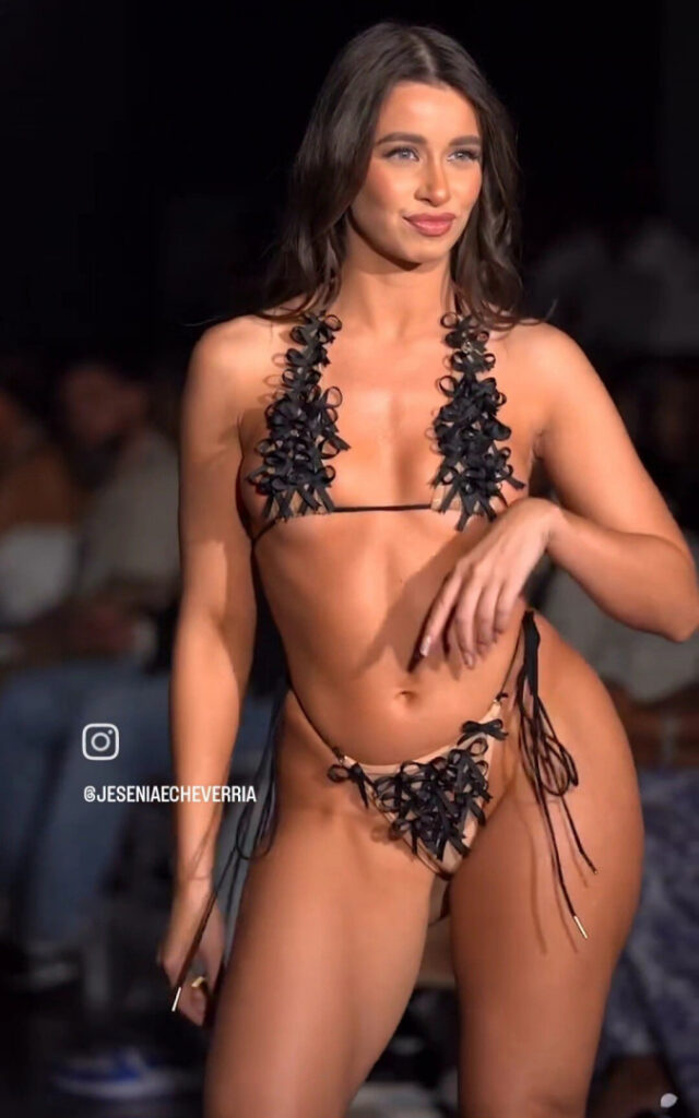 Instagram – Latina – Jesenia Echeverria – Nude