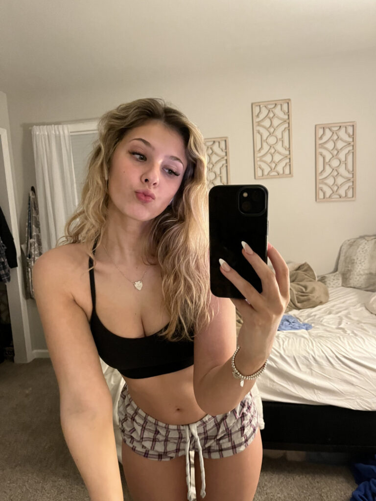 TikTok – Jessgeng – Nude Leaks