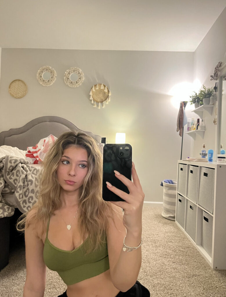 TikTok – Jessgeng – Nude Leaks