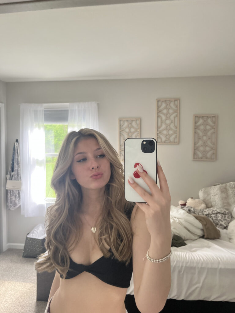 TikTok – Jessgeng – Nude Leaks