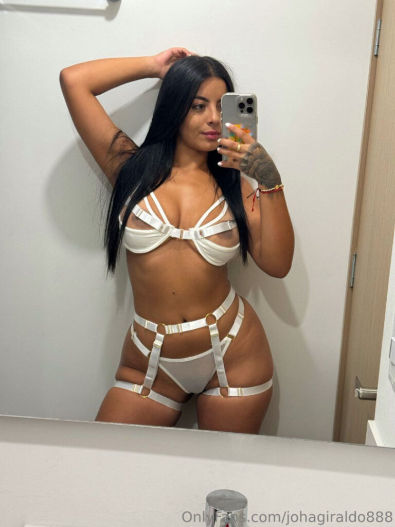 OnlyFans – T H I C C – Latina – Joha Giraldo / Soyjoha888 / Johagiraldo888 – Nude Leaks