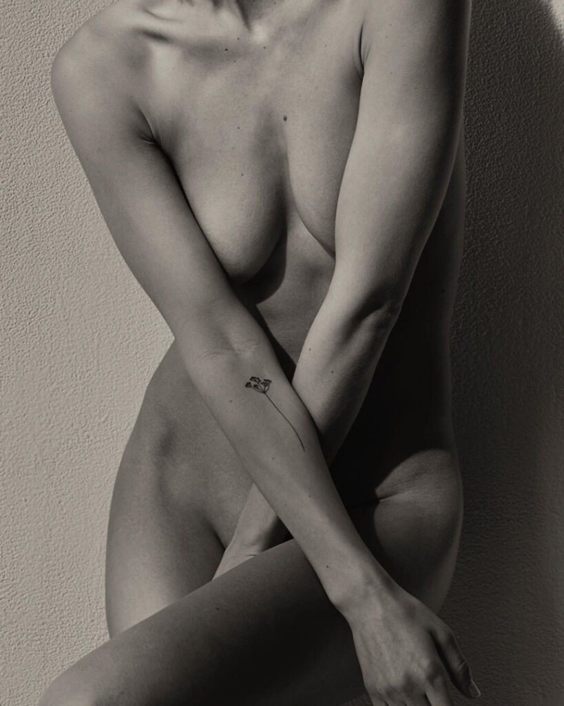 Instagram – Johanne Landbo – Nude