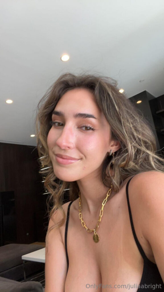 OnlyFans – Teen – Julia Bright – Nude