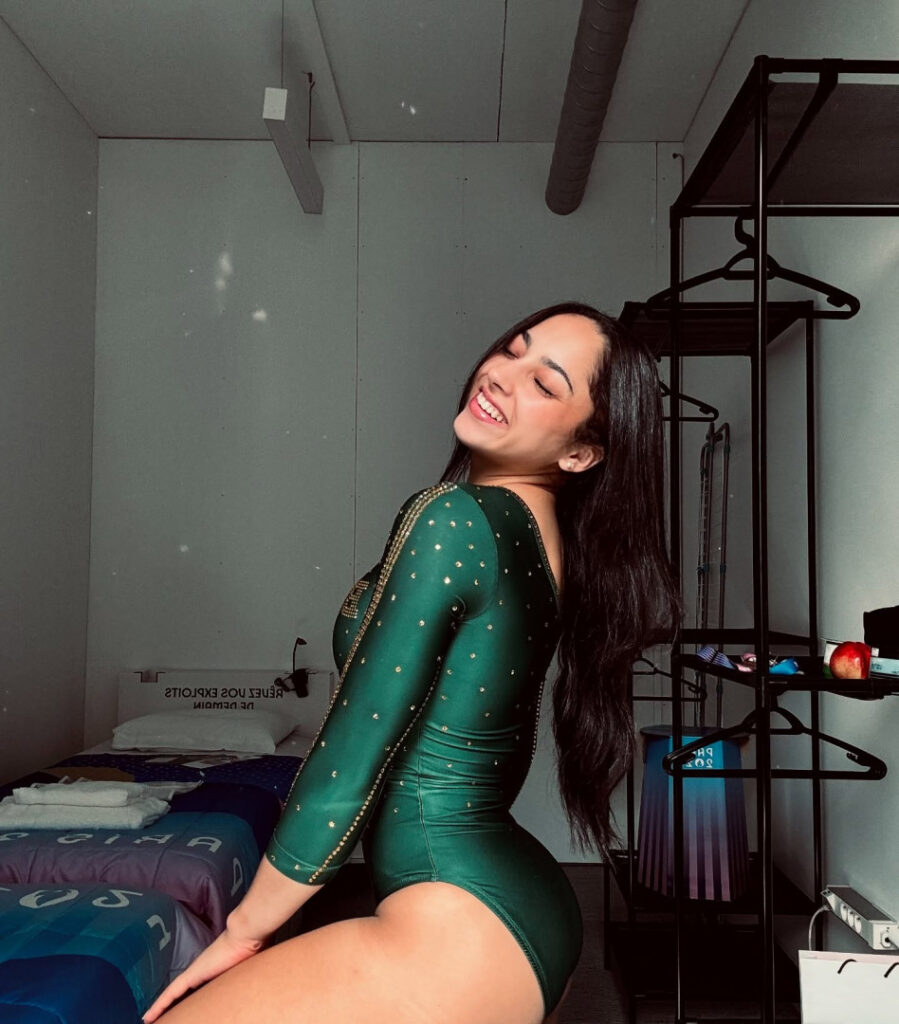 Brazil – Celeb – Julia Soares – Nude Leaks