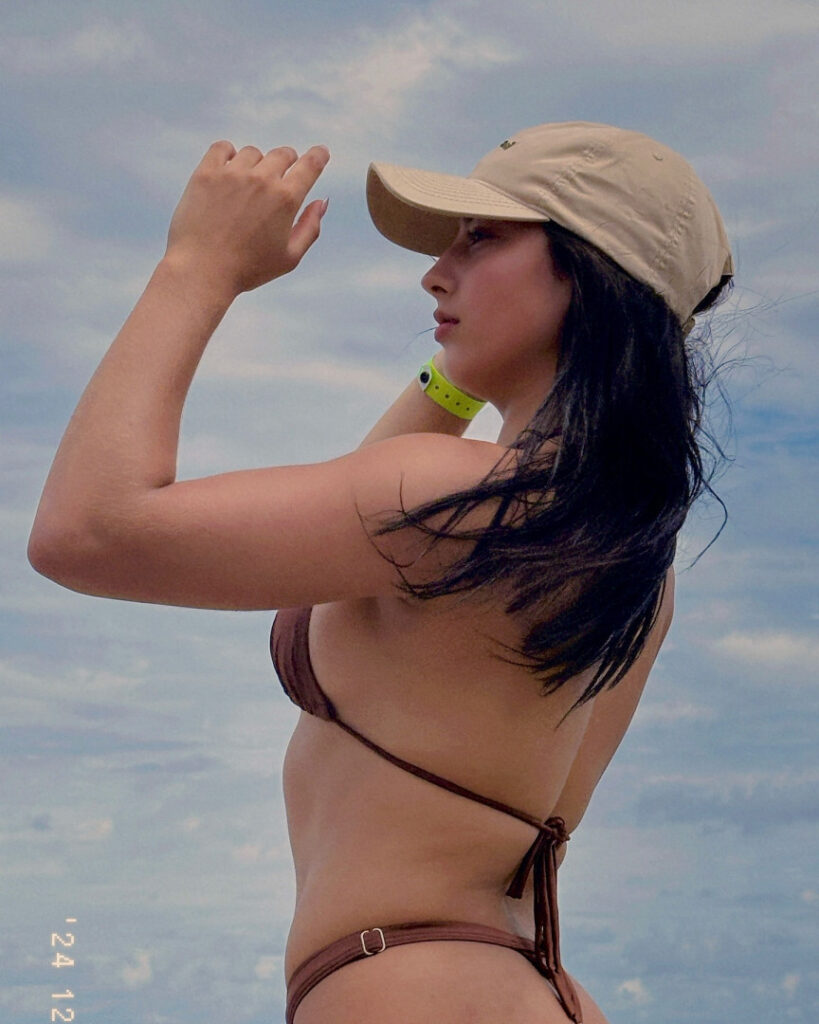 Brazil – Celeb – Julia Soares – Nude Leaks