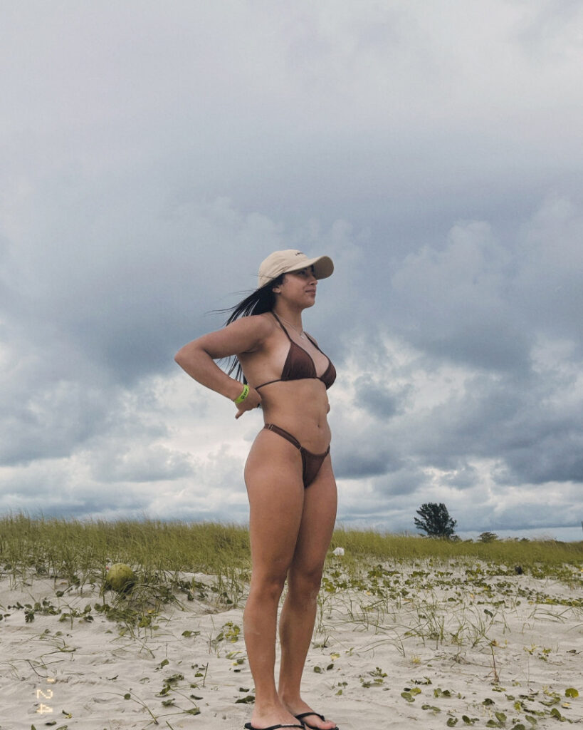 Brazil – Celeb – Julia Soares – Nude Leaks