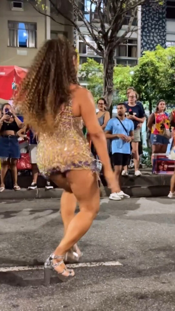 Brazil – Celeb – Juliana Alves – Nude Leaks