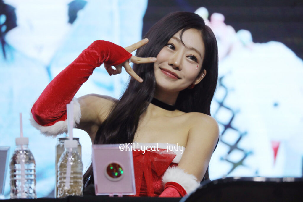 Celeb – Asian – Julie (Kiss Of Life) – Nude