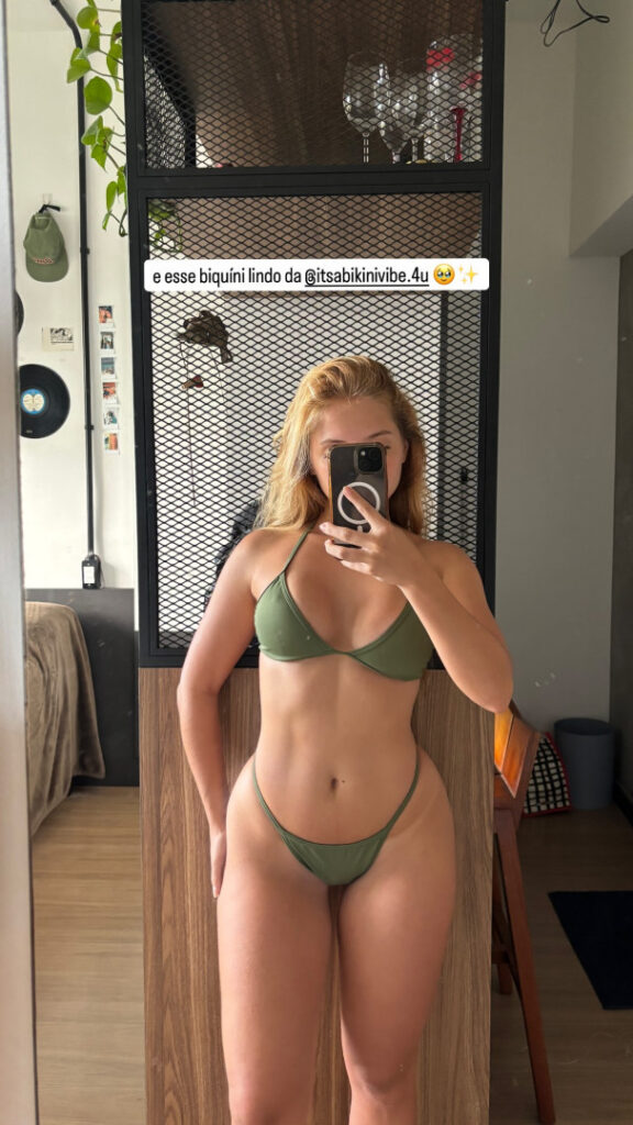 TikTok – Instagram – Julie Remoissenet – Nude