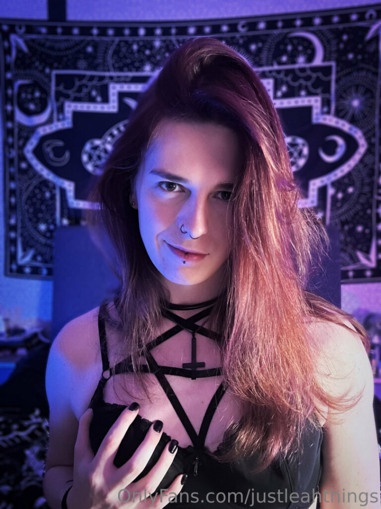 OnlyFans – TikTok – Trans – Just Leah  JustLeahThings – Nude Leaks