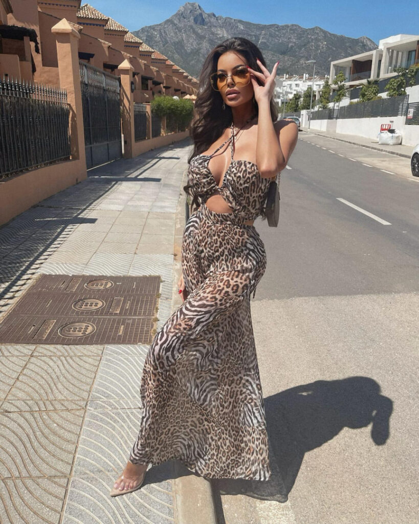 Instagram – Justyna Gradek – Nude