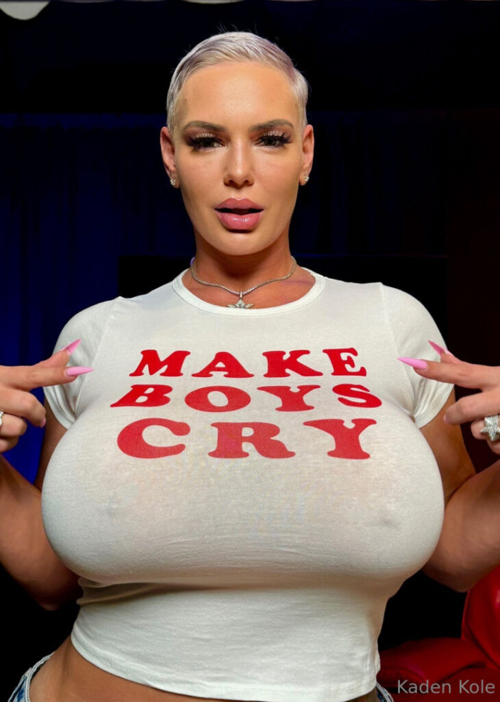 OnlyFans – T H I C C – MILF – KADEN KOLE – Nude