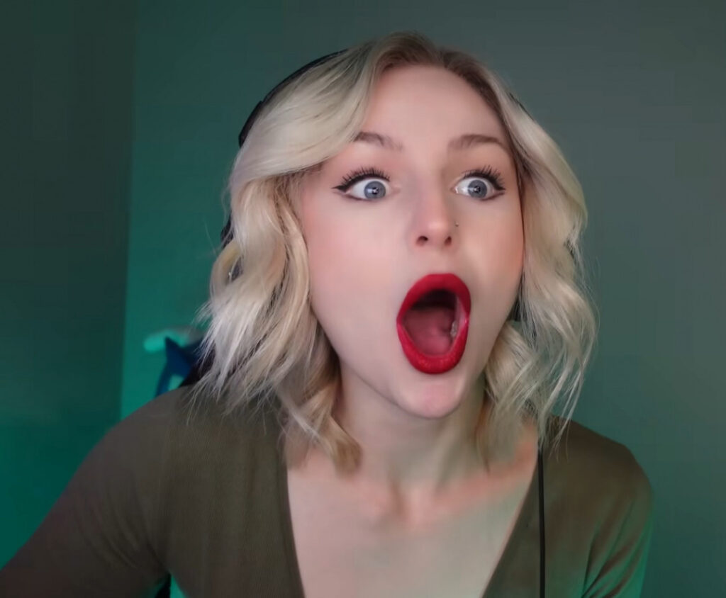 TikTok – KallMeKris – Nude