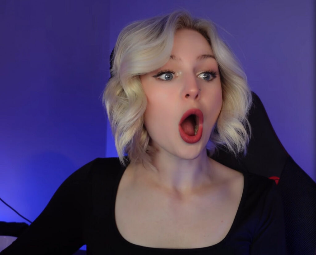 TikTok – KallMeKris – Nude