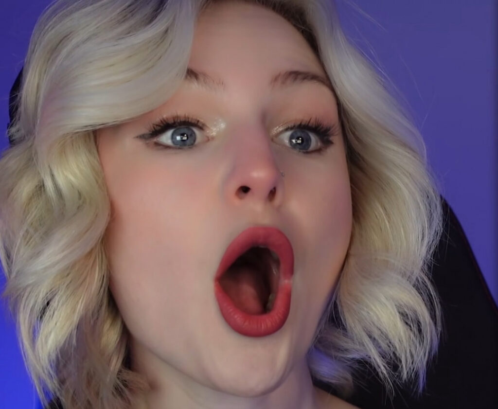 TikTok – KallMeKris – Nude