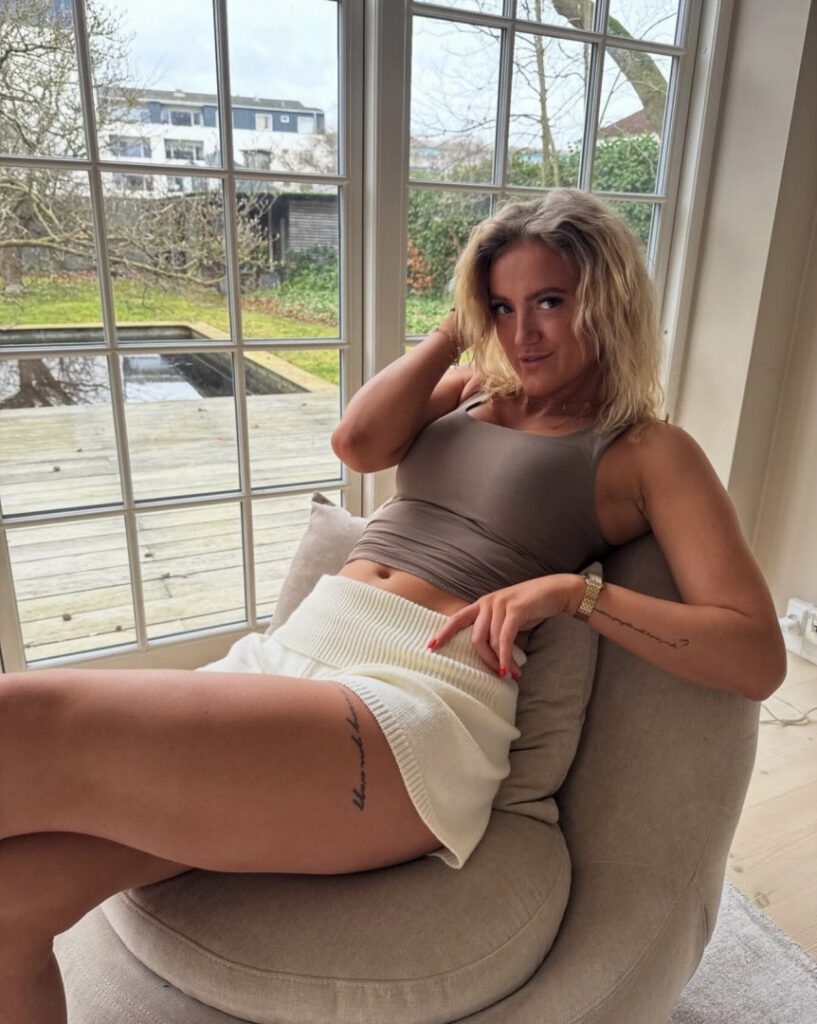 Kamilla Due – Nude