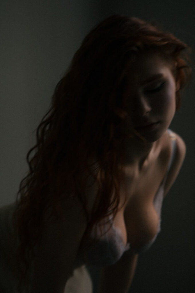 Instagram – kari Pitinova / tikivulpes / Vulpes – Nude