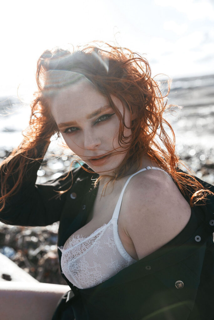 Instagram – kari Pitinova / tikivulpes / Vulpes – Nude