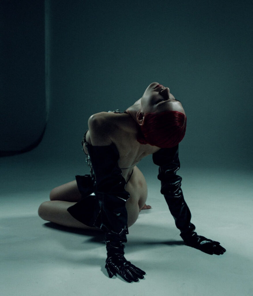 Instagram – kari Pitinova / tikivulpes / Vulpes – Nude