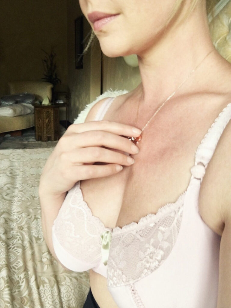 Celeb – Katherine Heigl – Nude