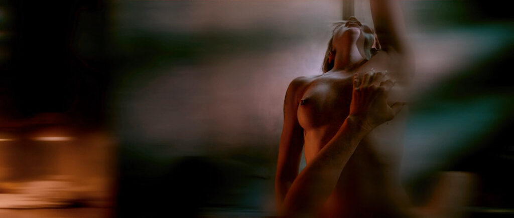 Celeb – Katie Cassidy – Nude