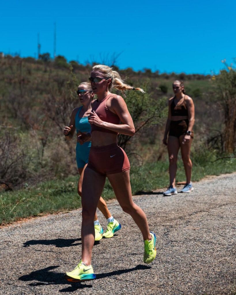 Celeb – Keely Hodgkinson – Nude