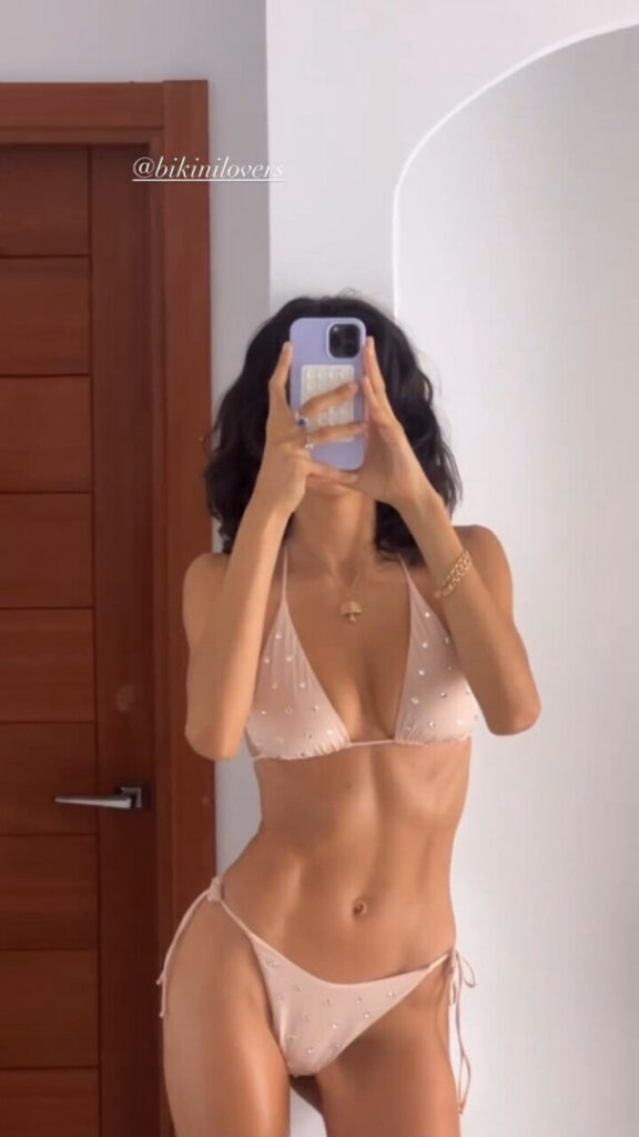 Celeb – Kelly Gale / kellybellyboom – Nude