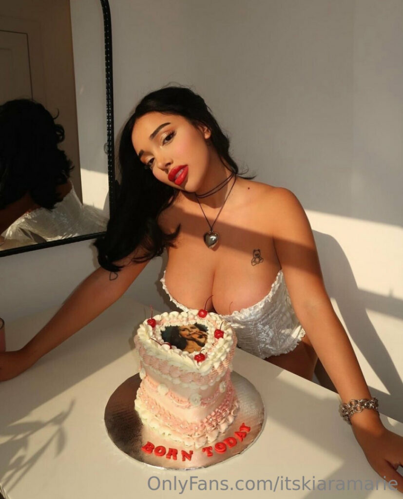 OnlyFans – Kiara Marie – Nude