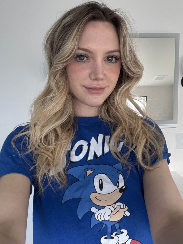 Twitch – OnlyFans – Fansly – Kimmee / Kimcella / klmmee – Nude