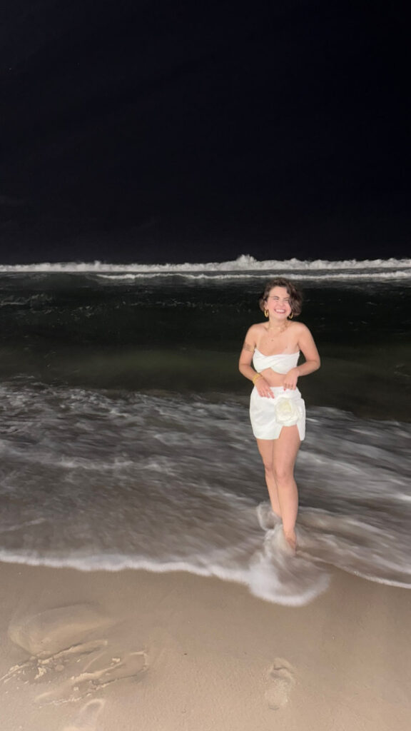 Brazil – Celeb – Klara Castanho – Nude Leaks