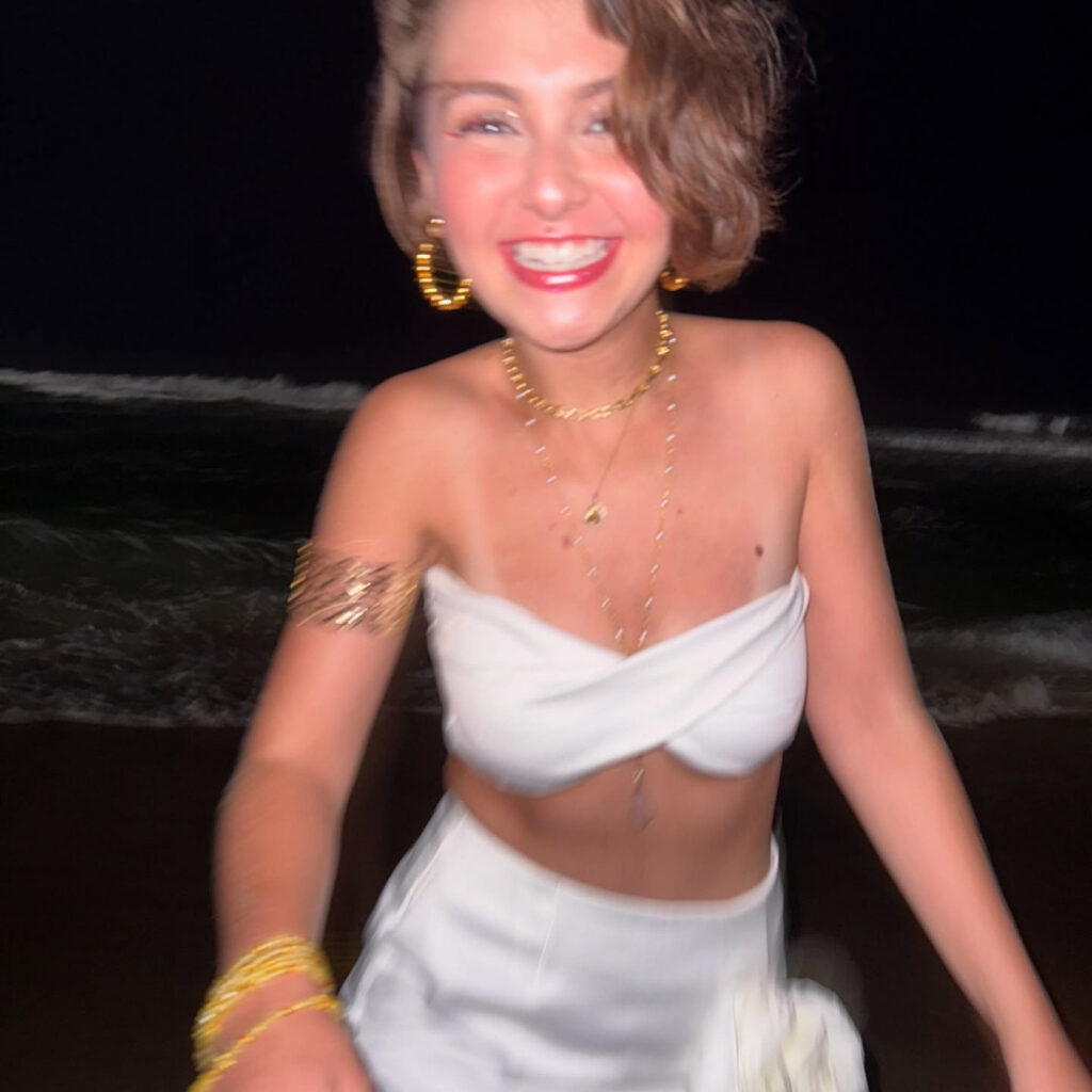 Brazil – Celeb – Klara Castanho – Nude Leaks