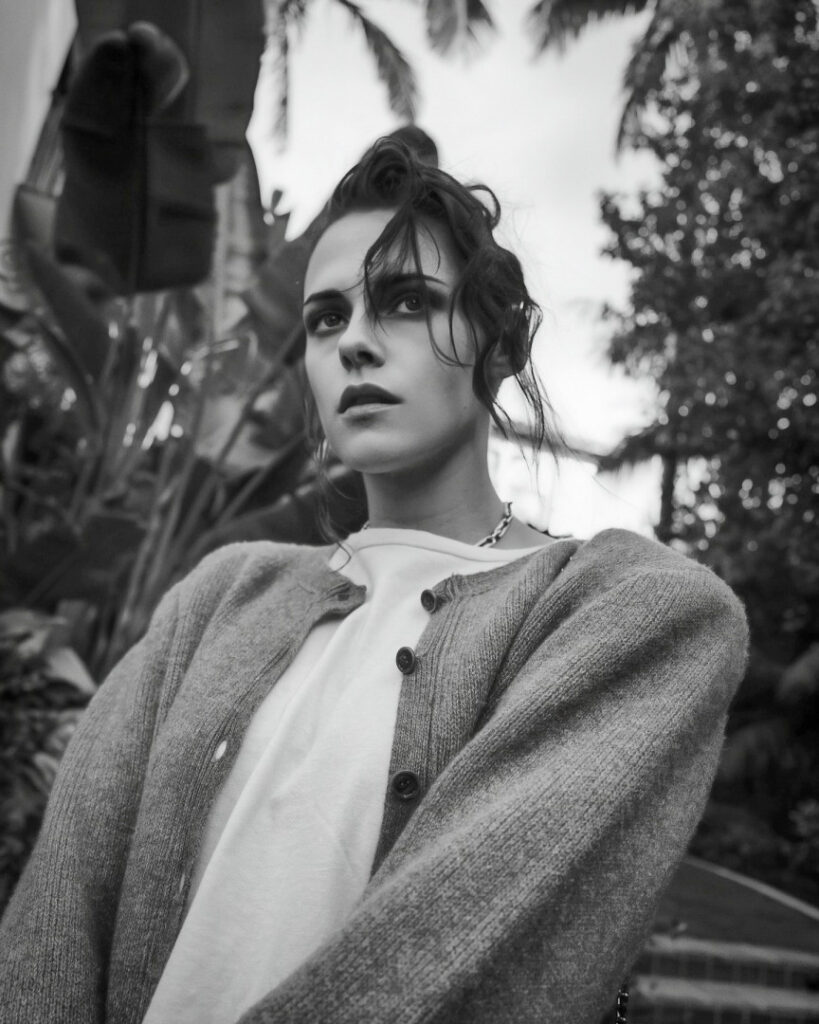 Celeb – Kristen Stewart – Nude