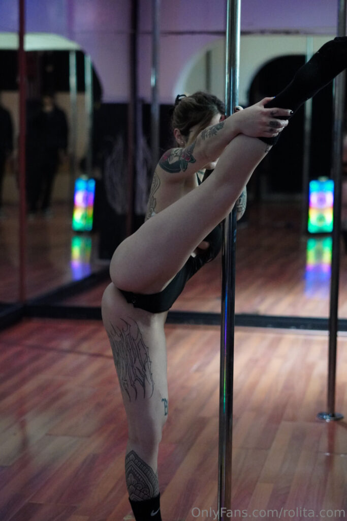 Instagram – Latina – La.roli25 / milli castillo / La roli / rolita.com / iamroliii – Nude