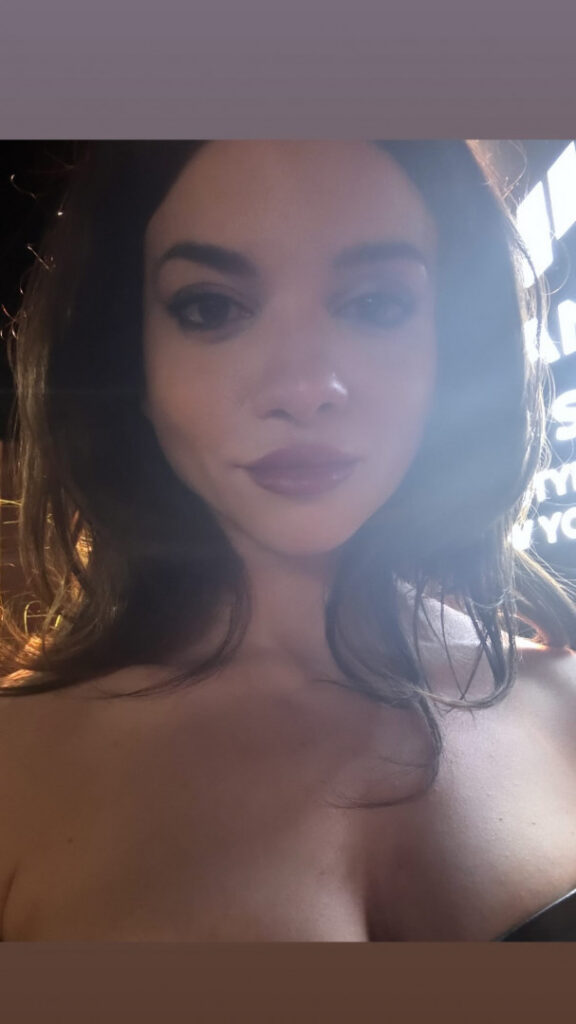 Celeb – Lauren LaVera – Nude